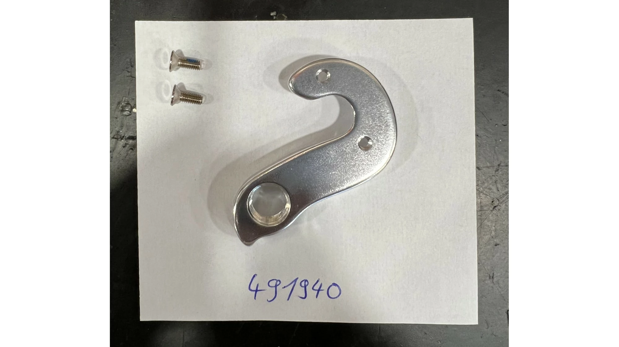 PATTE DE DERAILLEUR 2T TREK MADONE 3 PATTE DE DERAILLEUR 2T TREK MADONE